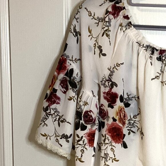 Umgee Women's Top Off-The-Shoulder Blouse Cream Floral Semi Sheer Flounce Sleeve - Picture 4 of 7